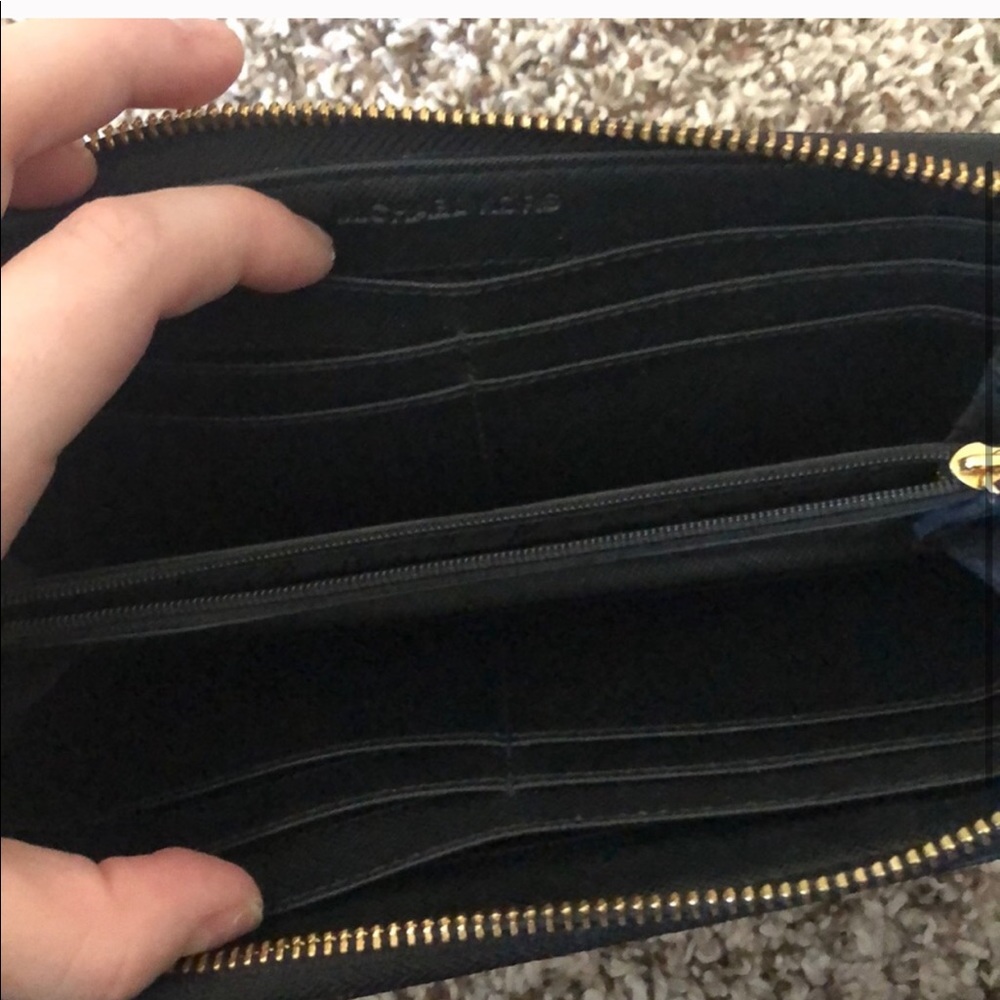 MK Wallet - Picture 2 of 3
